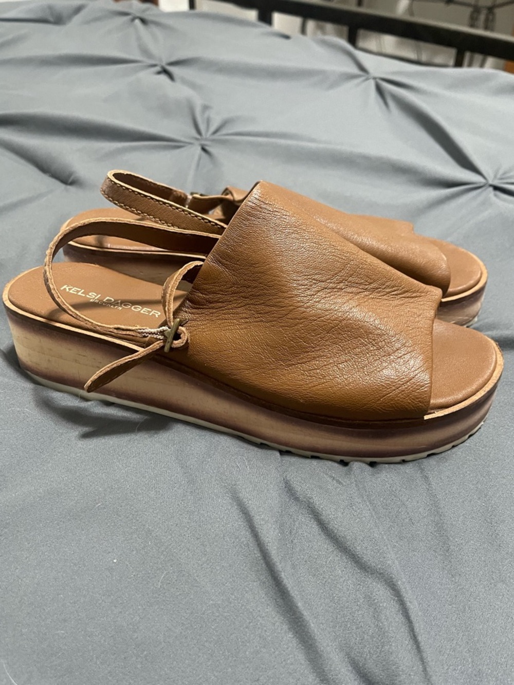 Kelsi Dagger Brown Leather Platform Slingback Sandals EUC